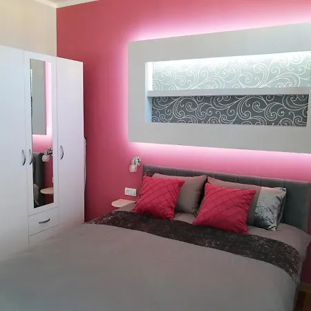 Kalemegra Apartment
